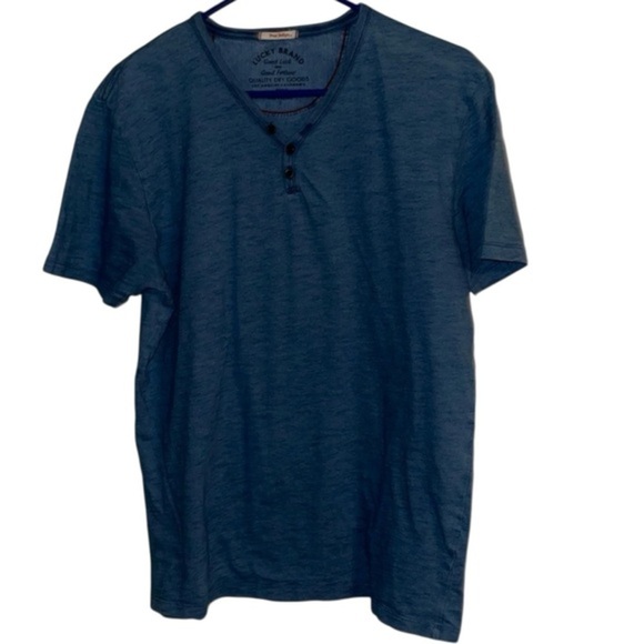 🌹LUCKY BRAND TEE - Picture 1 of 4